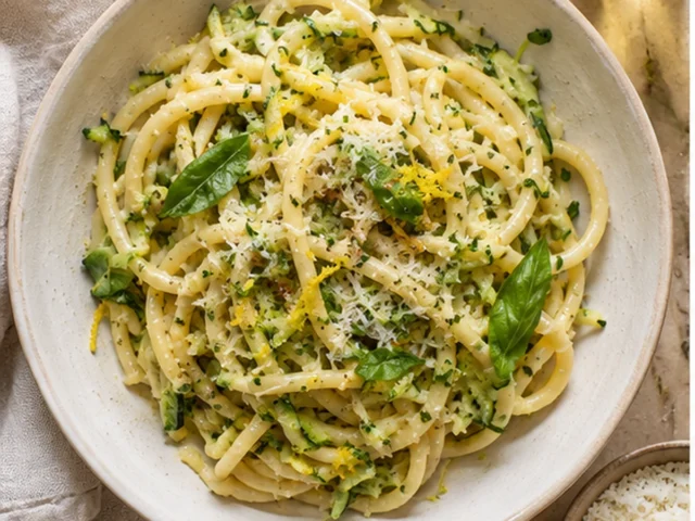 Creamy Lemon Zucchini Bucatini